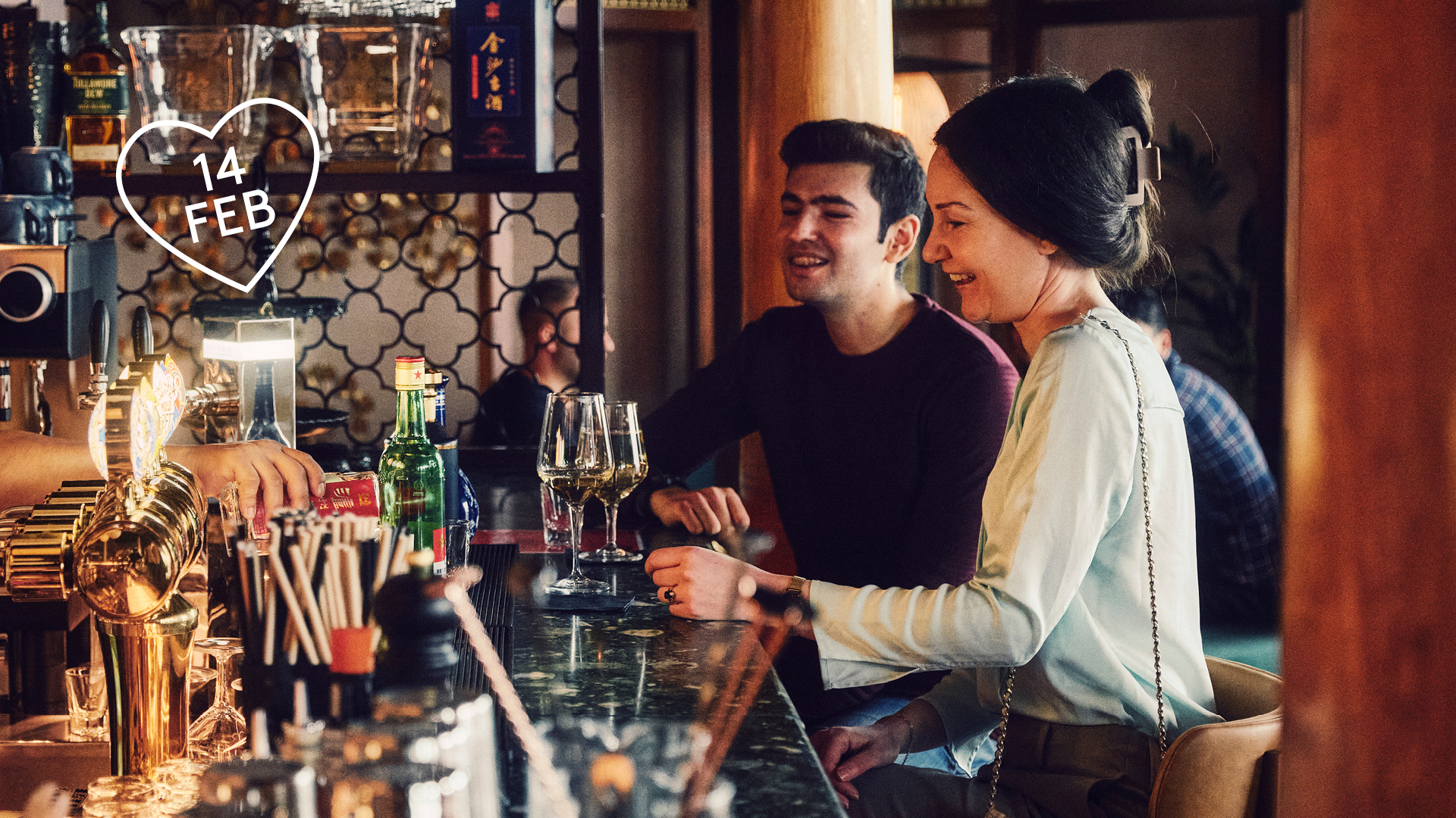 Romaniskt hotellpaket med middag på Mei Rose