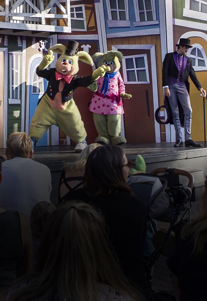 Målarskåpet – en färgstark kaninteater