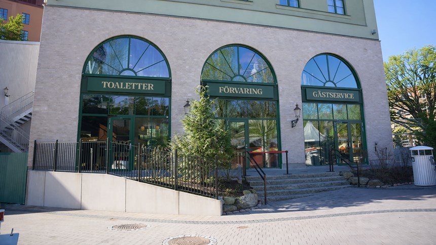 Toalett-S&ouml;dra-entr&eacute;n.jpg